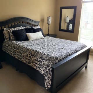 Photo of Bedroom set
