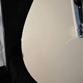 Photo of Fender American Deluxe Telecaster