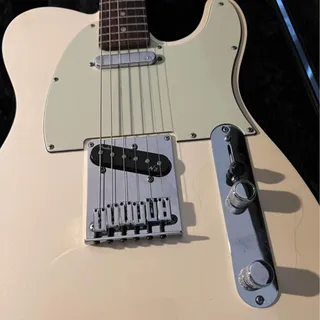 Photo of Fender American Deluxe Telecaster