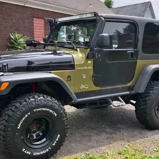Photo of 1997 Jeep Wrangler