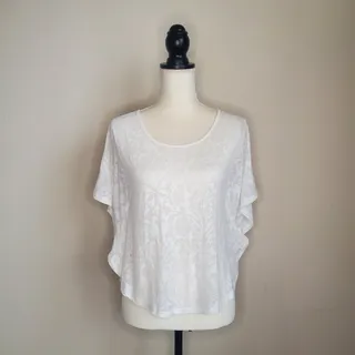 Photo of Express White Floral Burnout Cropped Top XS