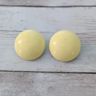 Photo of Vintage Clip On Earrings Light Yellow / Pastel Yellow Retro - Condition Issues