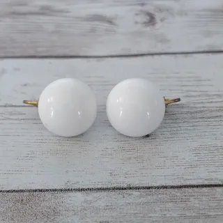 Photo of Vintage Clip On Earrings Slightly Under 0.75" Retro White