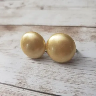 Photo of Vintage Screw On Earrings - Sandy Golden Tone Faux Pearl 0.75"