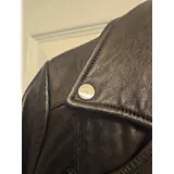 Listing Photo Thumb #6