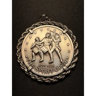 Photo of Spirit of 76 Bicentennial Medal 200 Anniversary Coin Pendant