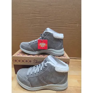Photo of Skechers Ultra Flex 2.0 Everyday Crush Womens Size: 6 Wide Fit