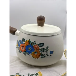 Photo of Vintage Kamenstein Floral Enamel Cast Iron Fondue Pot with Wood Handle