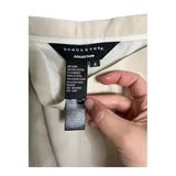 Listing Photo Thumb #4