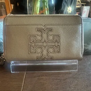 Photo of Tory Burch Harper Tan Zip Around Continental Wallet Luxury
