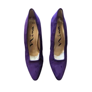 Photo of Vintage Nina Suede Heels – Deep Purple | Size 6.5 | EUC