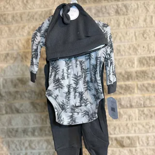 Photo of Kyle and Deena 3 Piece Boys NWT 6-9M