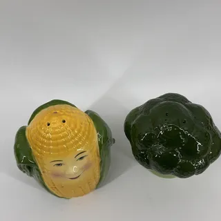 Photo of Clay Art Anthropomorphic Corn & Broccoli Salt & Pepper Shakers Ceramic 1992