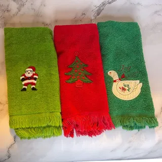 Photo of Vintage Fieldcrest Christmas Hand Towels 3pc Santa Tree Goose USA Cotton Fringe