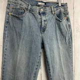 Listing Photo Thumb #4