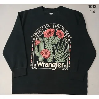 Photo of Wrangler (Medium) Black Crew Neck Pullover Sweatshirt