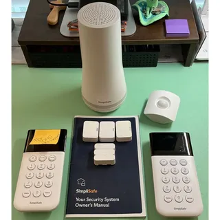 Photo of SimpliSafe Home Security System *FOR PARTS* (No cord)
