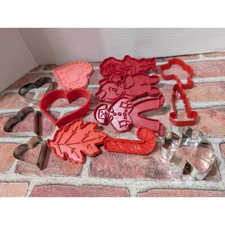 Photo of Lot of 13 Vintage Plastic & Metal Cookie Cutters Holiday Animals Heart Leaf