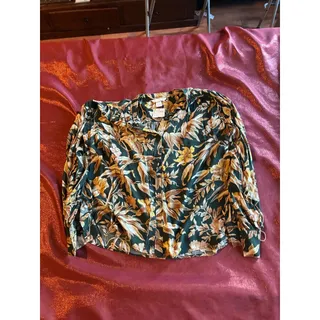 Photo of H&M Blouse Womens 4 Green Yellow Floral Button Up Long Sleeve Collared Shirt