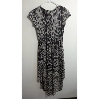 Photo of Xhilaration Women's Dress Size Small