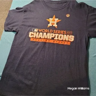 Photo of World Series 2017 Champions Men Large Houston Astros NWOT