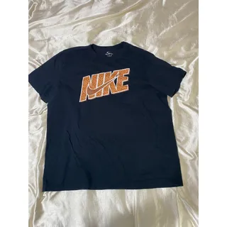Photo of Nike The Nike Tee XL Black Leopard Print Swoosh Logo Graphic T Shirt Pre Owned
