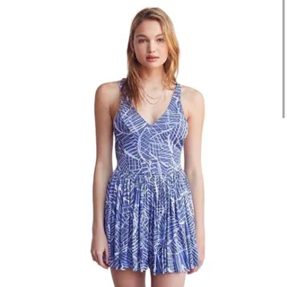 Photo of Kimchi Blue lavender flowy romper