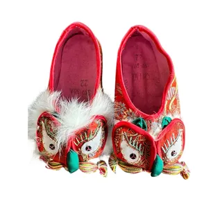 Photo of Vintage Pair Child Toddler Chinese Red Dragon Slippers Satin & Fur China 4 3/4”