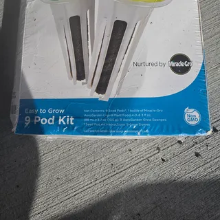 Photo of NIB Aerogarden seed 7 pod Salsa Garden Kit sell by 01/31/2024