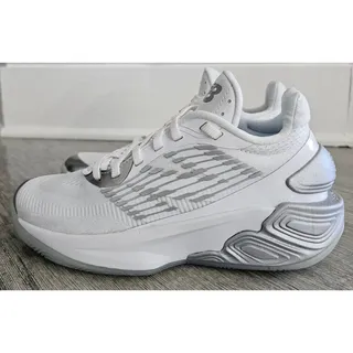 Photo of New Balance TWO WXYv5 White Silver Chrome BB2WYRG5 Basketball Shoes Men's Size 5