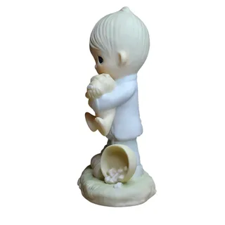 Photo of Precious Moments Vintage (1979) "Blessed Are The Peacemakers" Figurine
