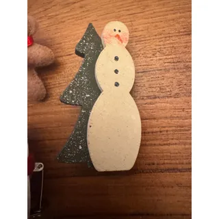 Photo of Lot of 3 vintage Christmas pins snowman teddy bear tree