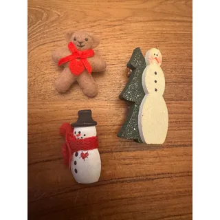 Photo of Lot of 3 vintage Christmas pins snowman teddy bear tree