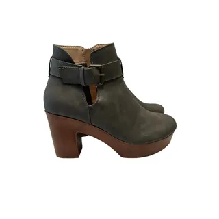 Photo of EUC Wonderly Cobie Gunmetal Gray Chunky Platform Ankle Boots Size 7M