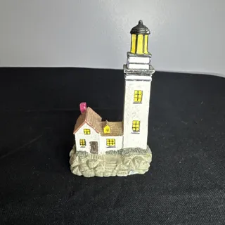 Photo of lighthouse figurines