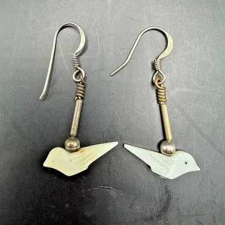 Photo of Vintage Carved Shell Bird Dangle Hook Earrings 1.5 Preowned