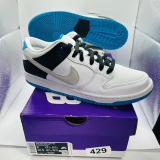 Photo of Nike SB Dunk Low Pro 'Laser Blue' Sneakers BQ6817-101 | Mens Size 9 w/ Box | EUC