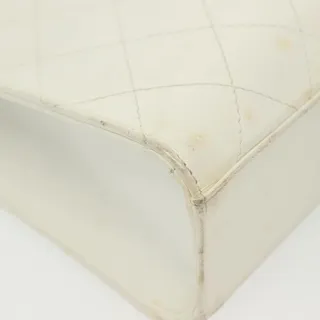 Photo of Chanel Matelasse Chain Shoulder Bag Caviar White Gold