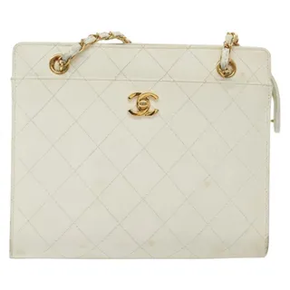Photo of Chanel Matelasse Chain Shoulder Bag Caviar White Gold