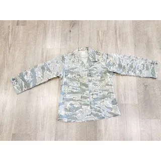 Photo of US Air Force Women's ABU Camouflage Utility Jacket - Size 8XS Excellent