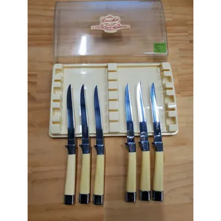 Photo of MCM Carvel Hall Set of 6 Steak Knifes Briddell Bakelite Handles Original Case