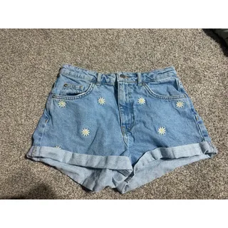 Photo of Harper Heritage womens 25 denim jean shorts
