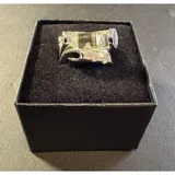Listing Photo Thumb #5