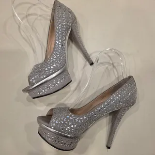 Photo of EUC Enzo Angiolini silver grey pumps sz 6.5
