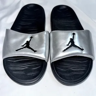 Photo of Nike Air Jordan Break Slides Silver Black Size 7Y Sandals NEW