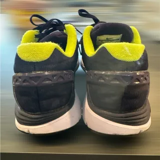 Photo of Nike Athletic Sneakers size‎ 8