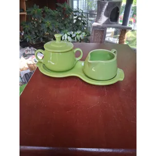 Photo of Fiesta Cream & Covered Sugar W/ Serving Tray ? Chartreuse (3166)