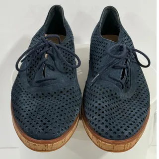 Photo of Vince Camuto Nadelle Suede Oxford Navy Blue Perforated Lace Up Women's Size 8.5M