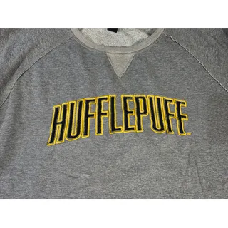 Photo of Wizarding World Hufflepuff Crest Crewneck Raglan Gray 2XL