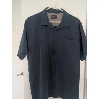Photo of Quicksilver Waterman Collection Comfort Fit Men's Large Button Down Shirt